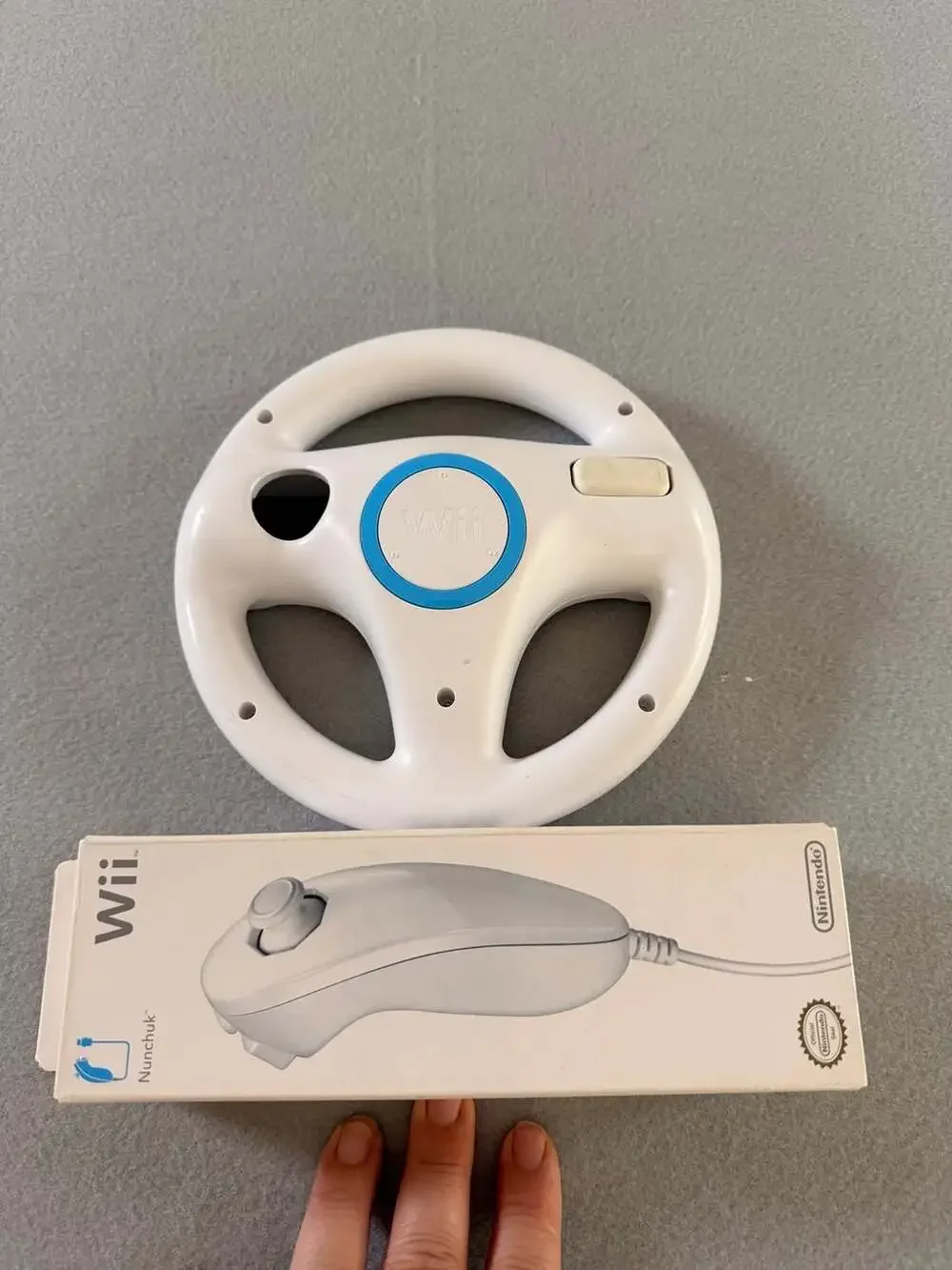 Nintendo Wii Mario Kart Racing Steering Wheel and Wii Nunchuk Controller NIB